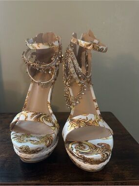 Shoe Dazzle Pomeline Heels